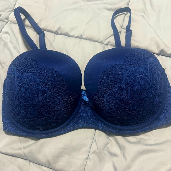 Body by Victoria Victoria’s Secret Demi Bra - Picture 1 of 3